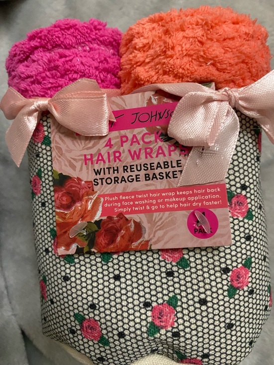 Betsey Johnson Accessories - Betsy Johnson 4-Pack Plush Hair Wraps - Pink & Coral with Floral Storage Basket